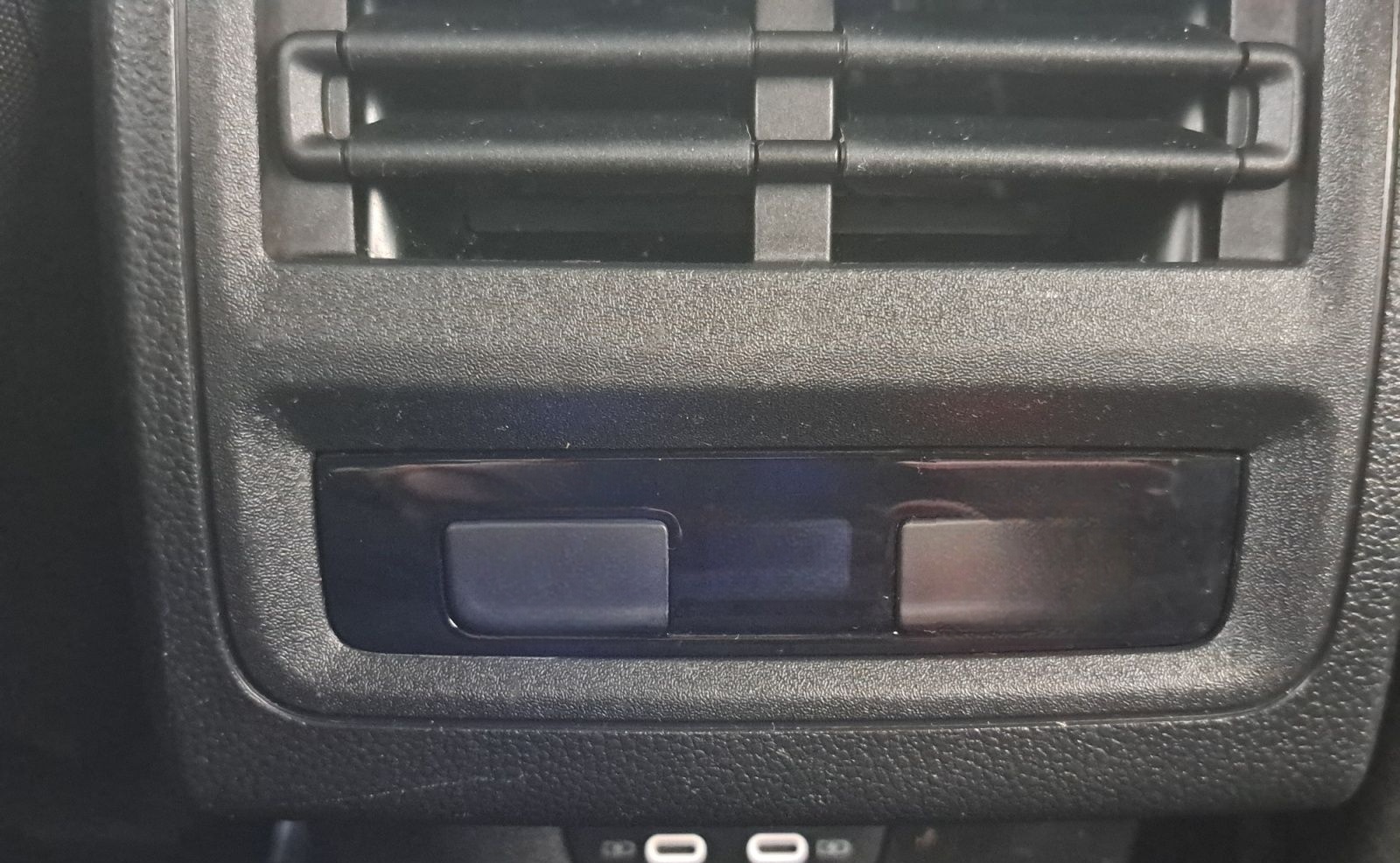 Volkswagen Golf VIII United 2.0 TDI DSG AHK NAV APP ACC PDC foto 14