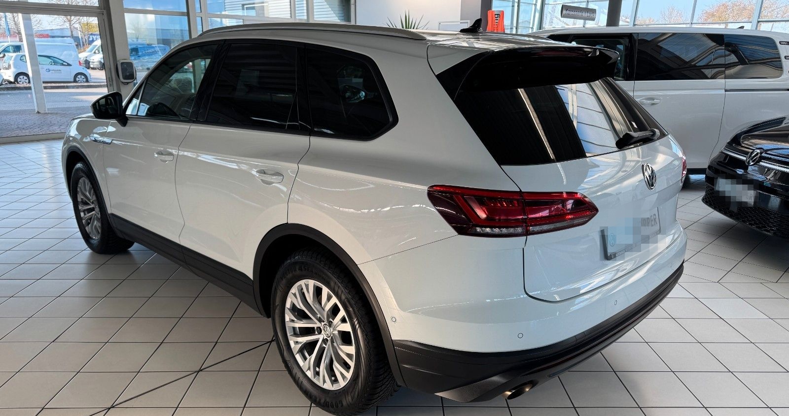 Volkswagen Touareg Basis 3.0 V6 4Motion foto 2