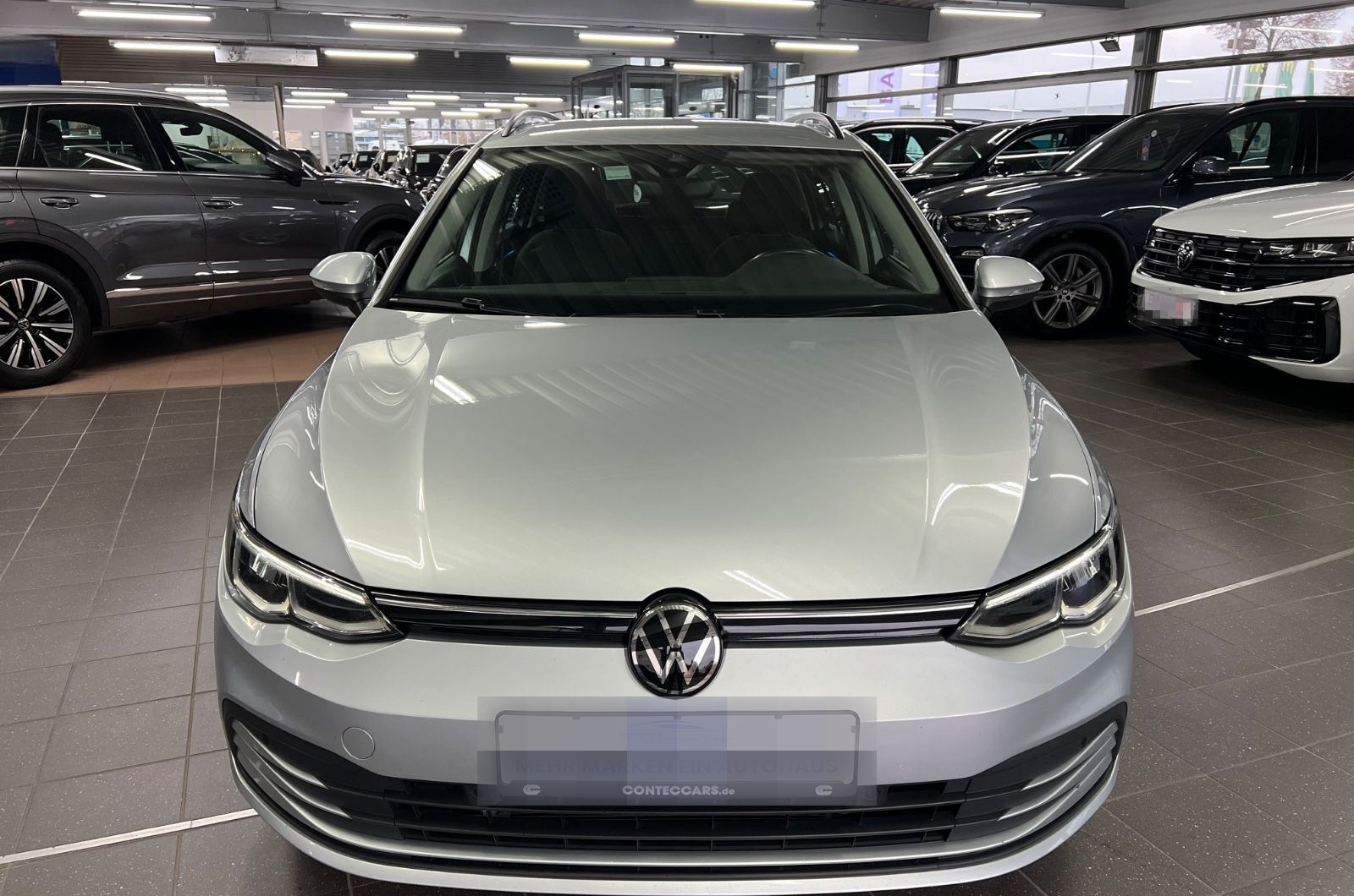 Volkswagen Golf VIII Var. 2.0 TDI Life AHK+Keyless+Winter foto 3