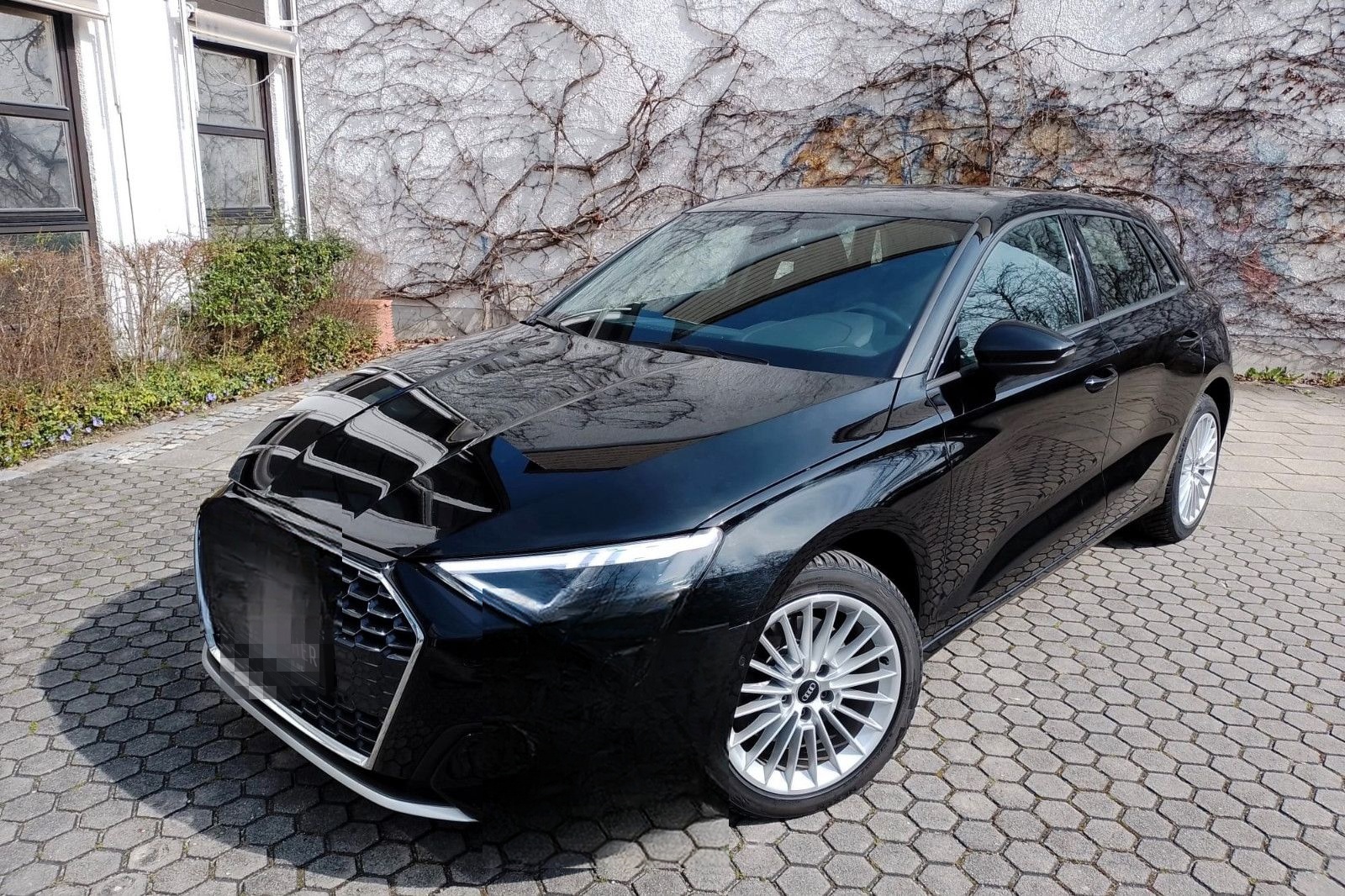 Audi A3 Sportback 35 TDI Navi*LED*AHK*ACC*Sport*AbTem foto 2