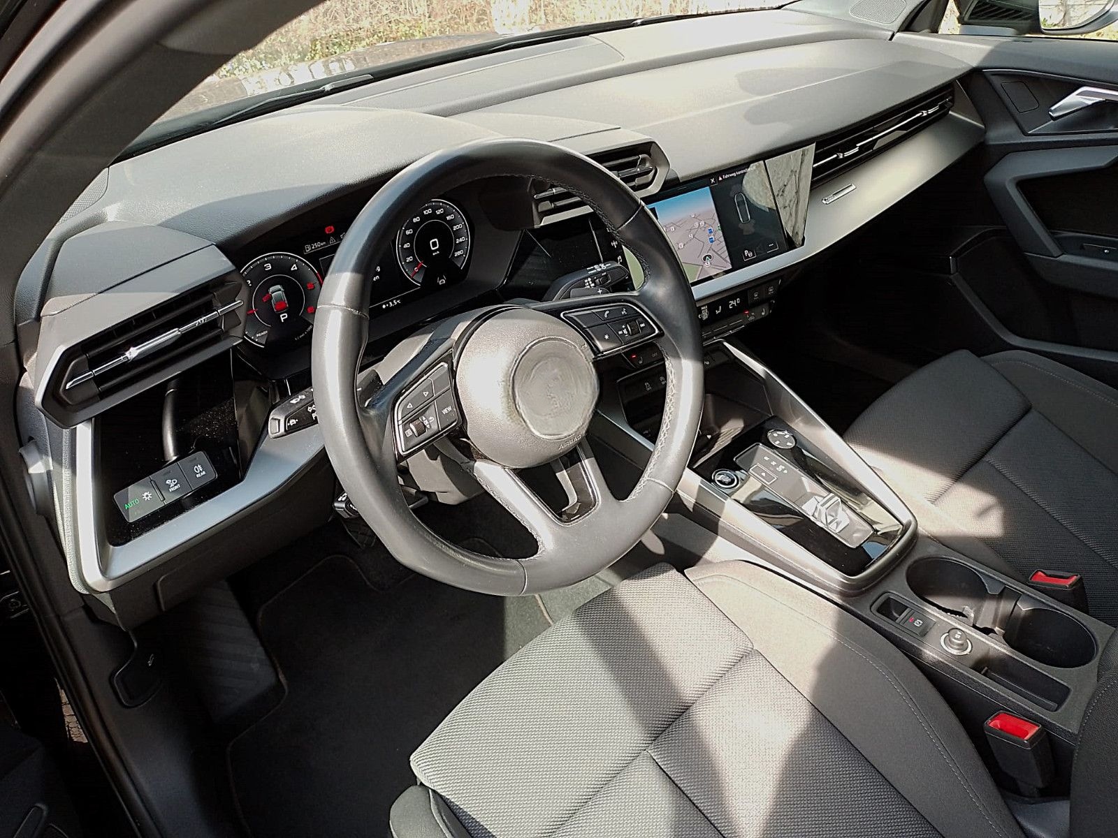 Audi A3 Sportback 35 TDI Navi*LED*AHK*ACC*Sport*AbTem foto 13