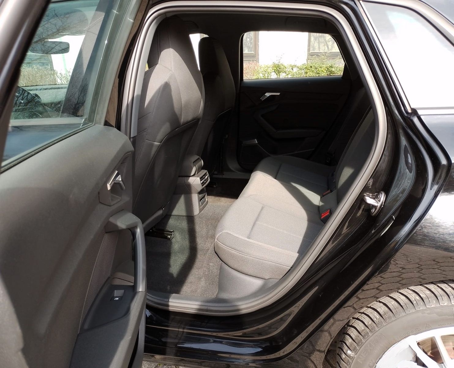 Audi A3 Sportback 35 TDI Navi*LED*AHK*ACC*Sport*AbTem foto 21