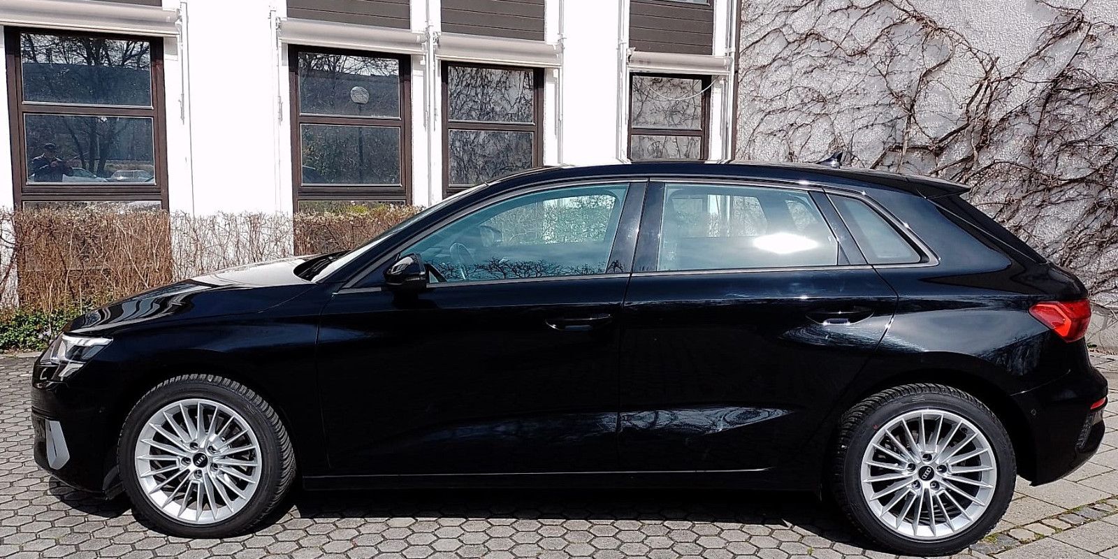 Audi A3 Sportback 35 TDI Navi*LED*AHK*ACC*Sport*AbTem foto 9