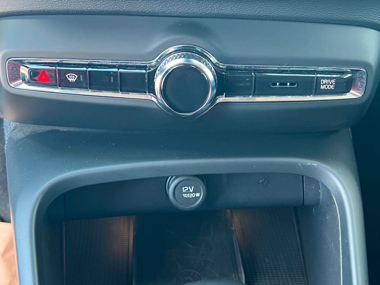 Volvo XC 40 XC40 Momentum Pro 2WD foto 14