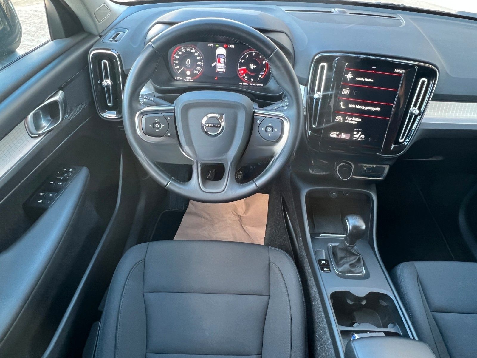 Volvo XC 40 XC40 Momentum Pro 2WD foto 10