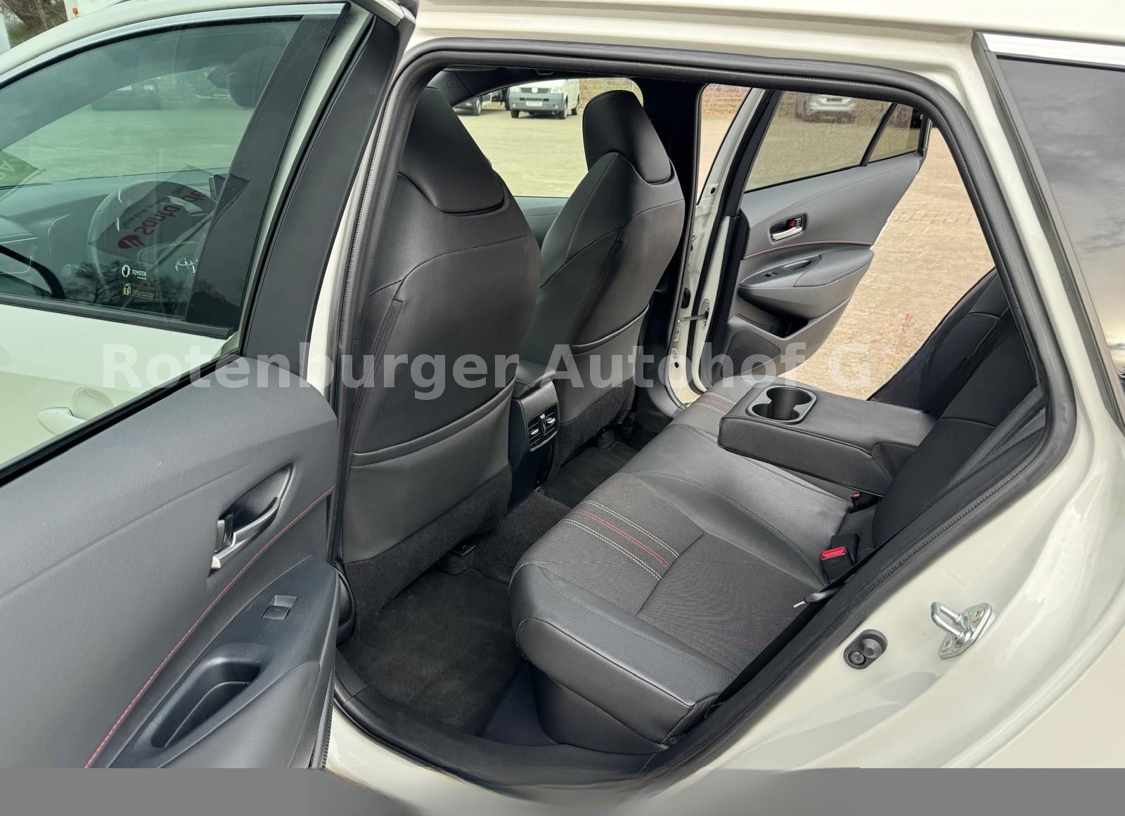 Toyota Corolla 2.0*HYBRID*GR-SPORT*HEAD-UP*PANO*TÜV NEU foto 14