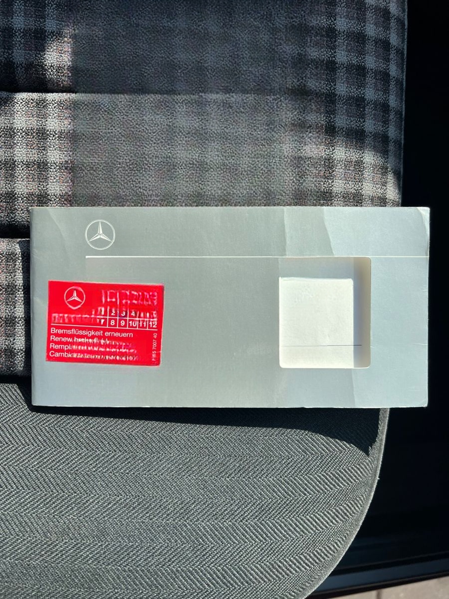 Mercedes-Benz E 200 Cabrio mit sehr wenig Kilometern foto 14