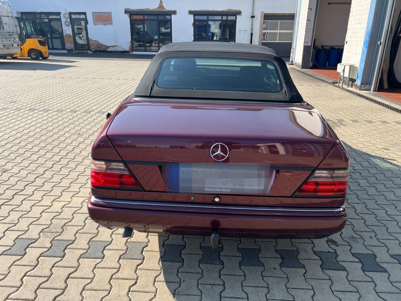 Mercedes-Benz E 200 Cabrio mit sehr wenig Kilometern foto 7