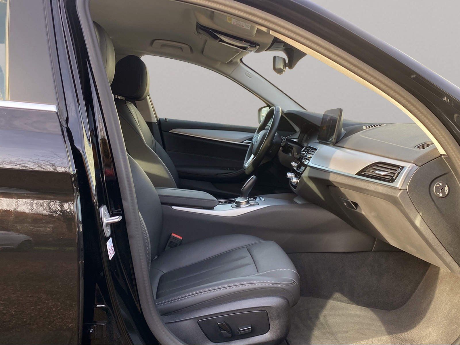 BMW 530d xDrive Touring LiveCockpitProf Kamera LED foto 5