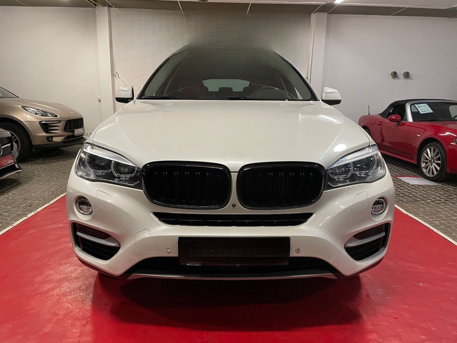 BMW X6.40d xDrive *KeylessGo + HeadUp + SHgpfl. foto 2