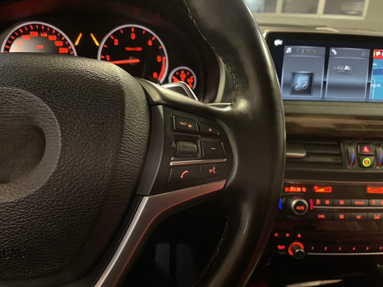 BMW X6.40d xDrive *KeylessGo + HeadUp + SHgpfl. foto 14