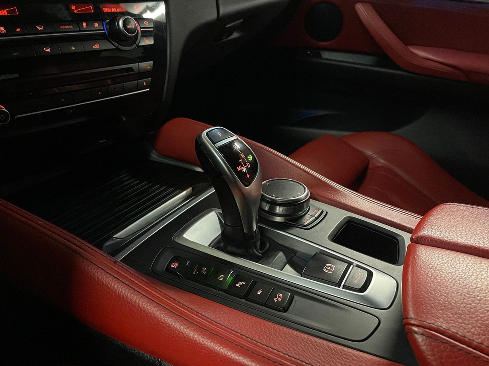 BMW X6.40d xDrive *KeylessGo + HeadUp + SHgpfl. foto 22