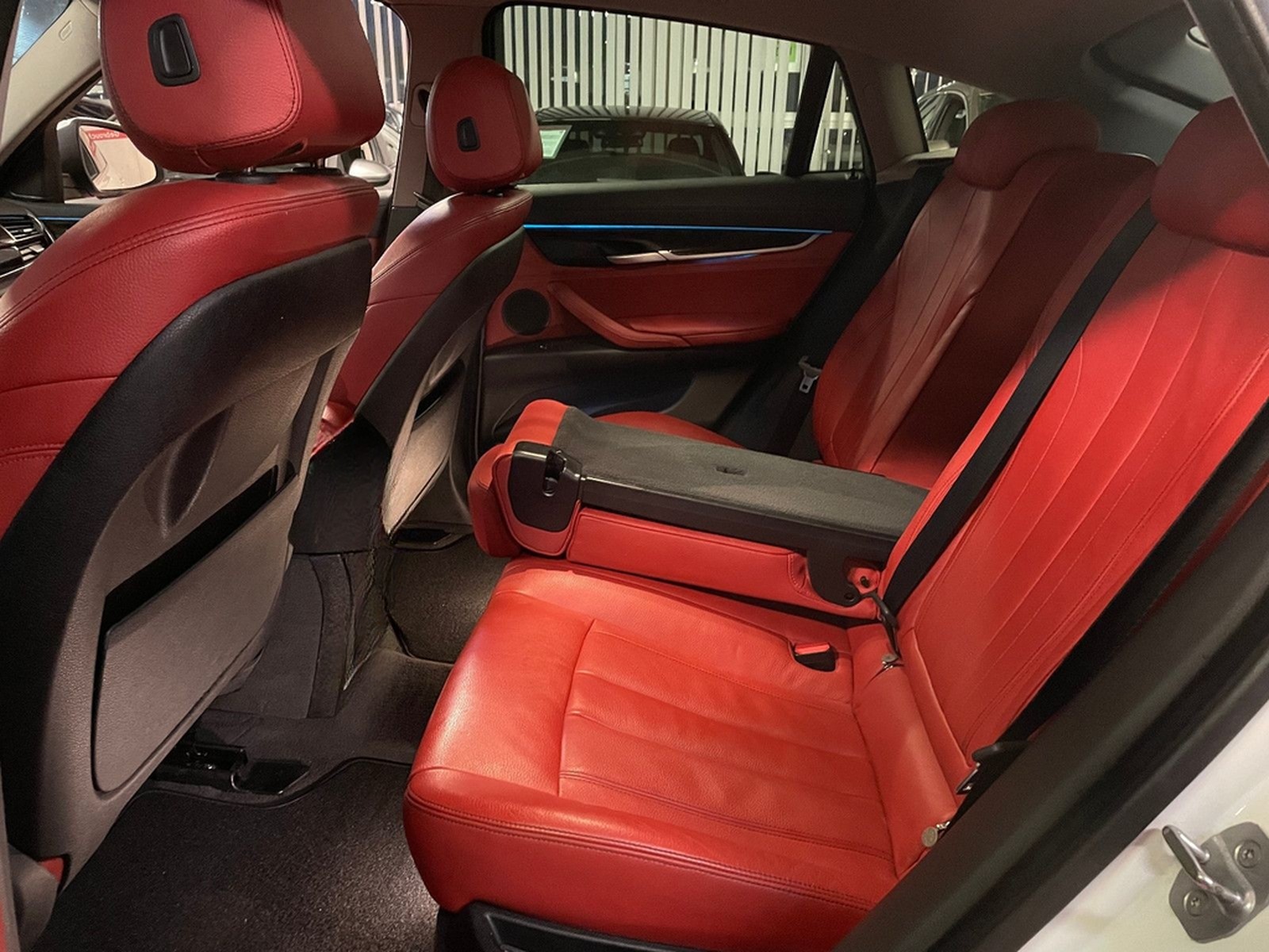 BMW X6.40d xDrive *KeylessGo + HeadUp + SHgpfl. foto 26