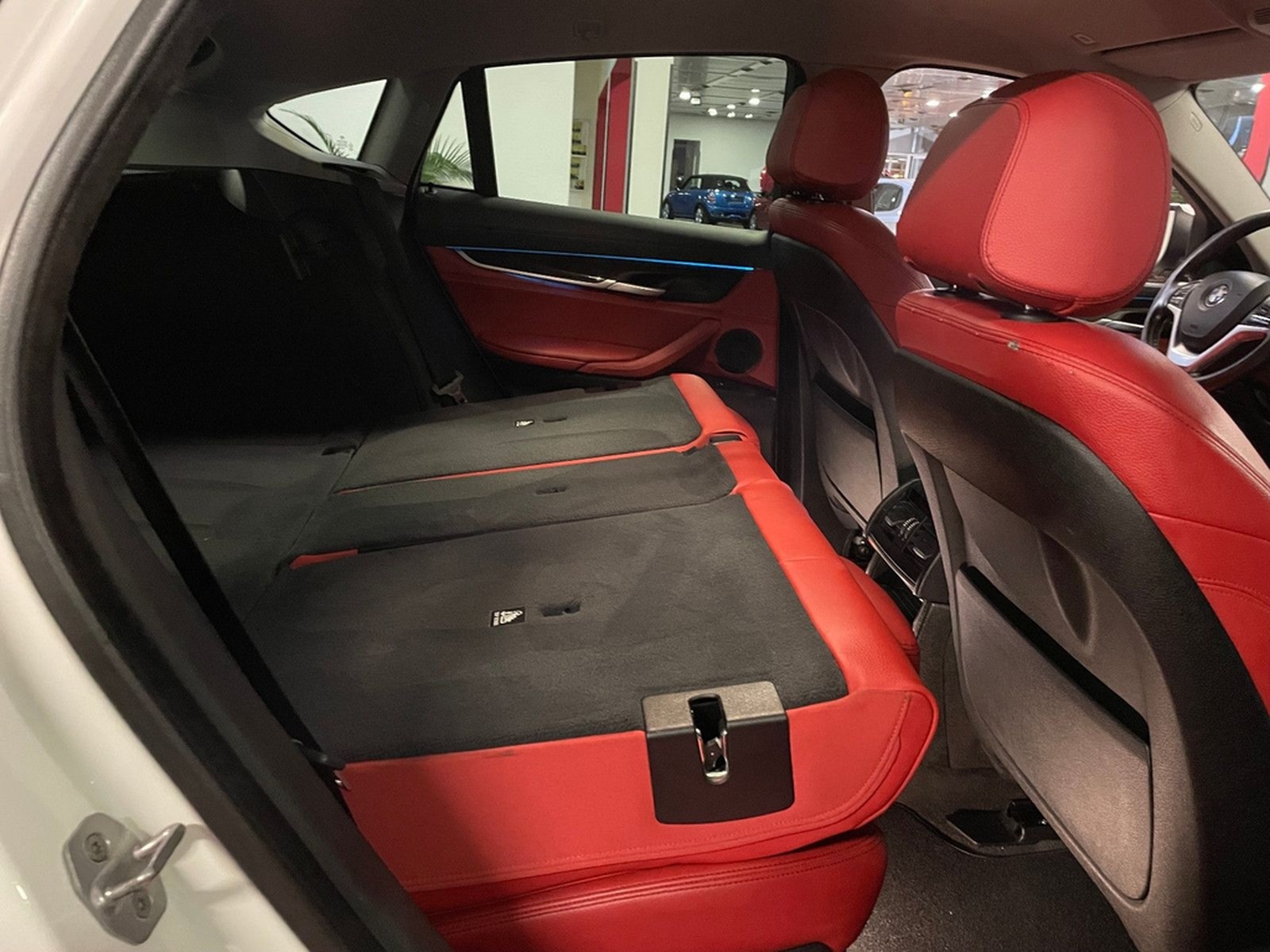 BMW X6.40d xDrive *KeylessGo + HeadUp + SHgpfl. foto 28