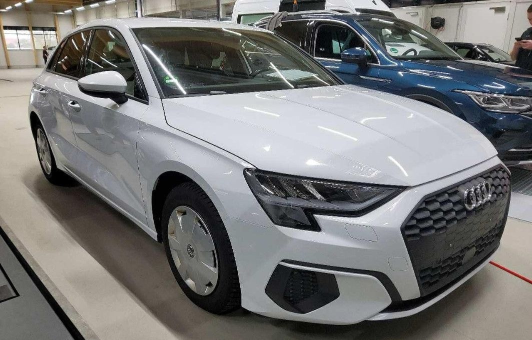 Audi A3 SB 30d  LED/ACC/NAVI/VIRTU/SHZ/8Fa foto 3