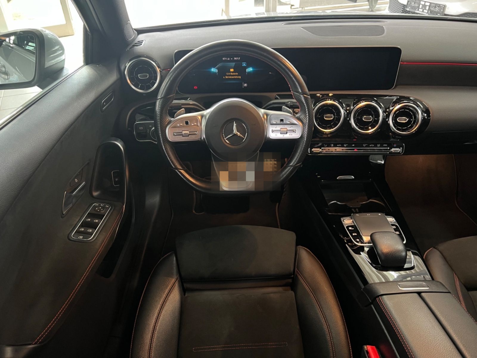 Mercedes-Benz A 180 d Limousine AMG Line Park-Paket+AHK foto 16