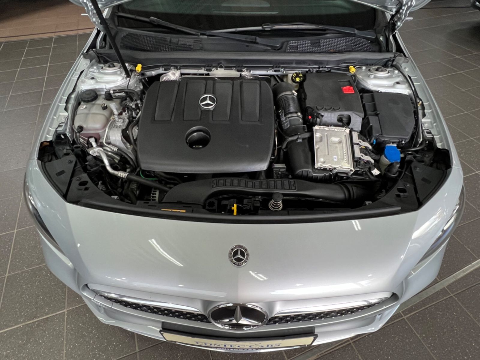 Mercedes-Benz A 180 d Limousine AMG Line Park-Paket+AHK foto 4