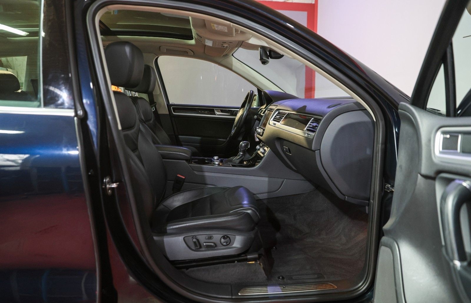 Volkswagen Touareg V8 TDI 4Motion AHK PANO LED NAVI TOP foto 13