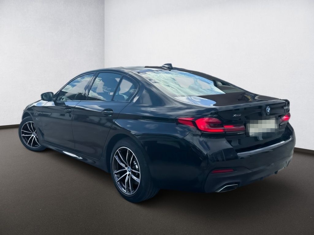 BMW 545e xDrive M-Sport LIVECOCKPROF/KAM/APP/4xSHZ foto 4