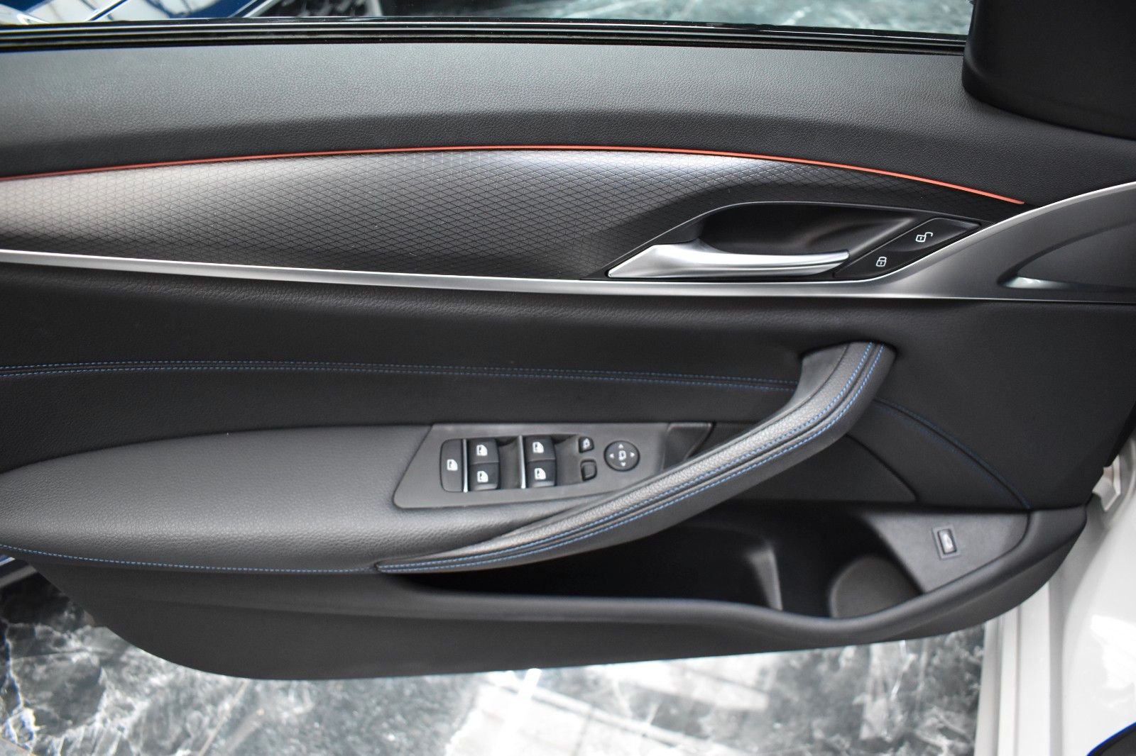 BMW 520 d M SPORT*LIVE COCKPIT*LED*SHZ*KAMERA*PDC foto 16