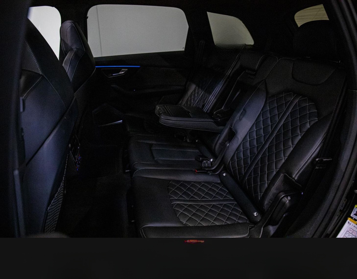 Audi SQ7 TFSI COMPETITION HuD AHK CARBON PANO 7-SITZE foto 13