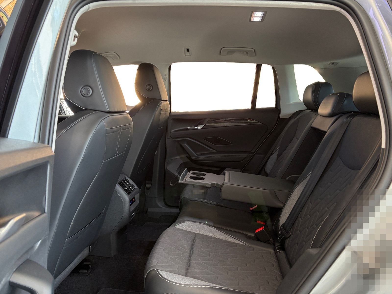 Volkswagen Tiguan ENERGY 1,5eTSI DSG AHK NAV 360KAM LED ACC foto 11