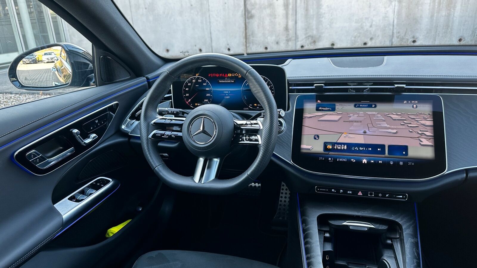 Mercedes-Benz E 300 de T AMG+Night+AHK+Distronic+DigiLight+360 foto 21