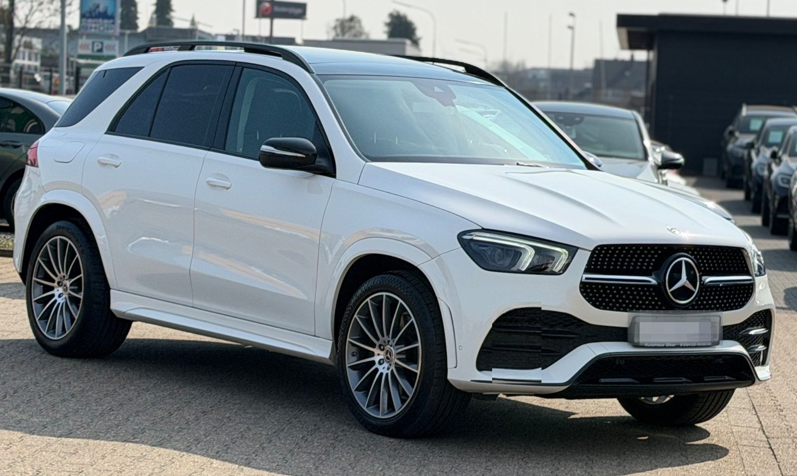 Mercedes-Benz GLE 300 d 4Matic AMG Line Night-Paket foto 2