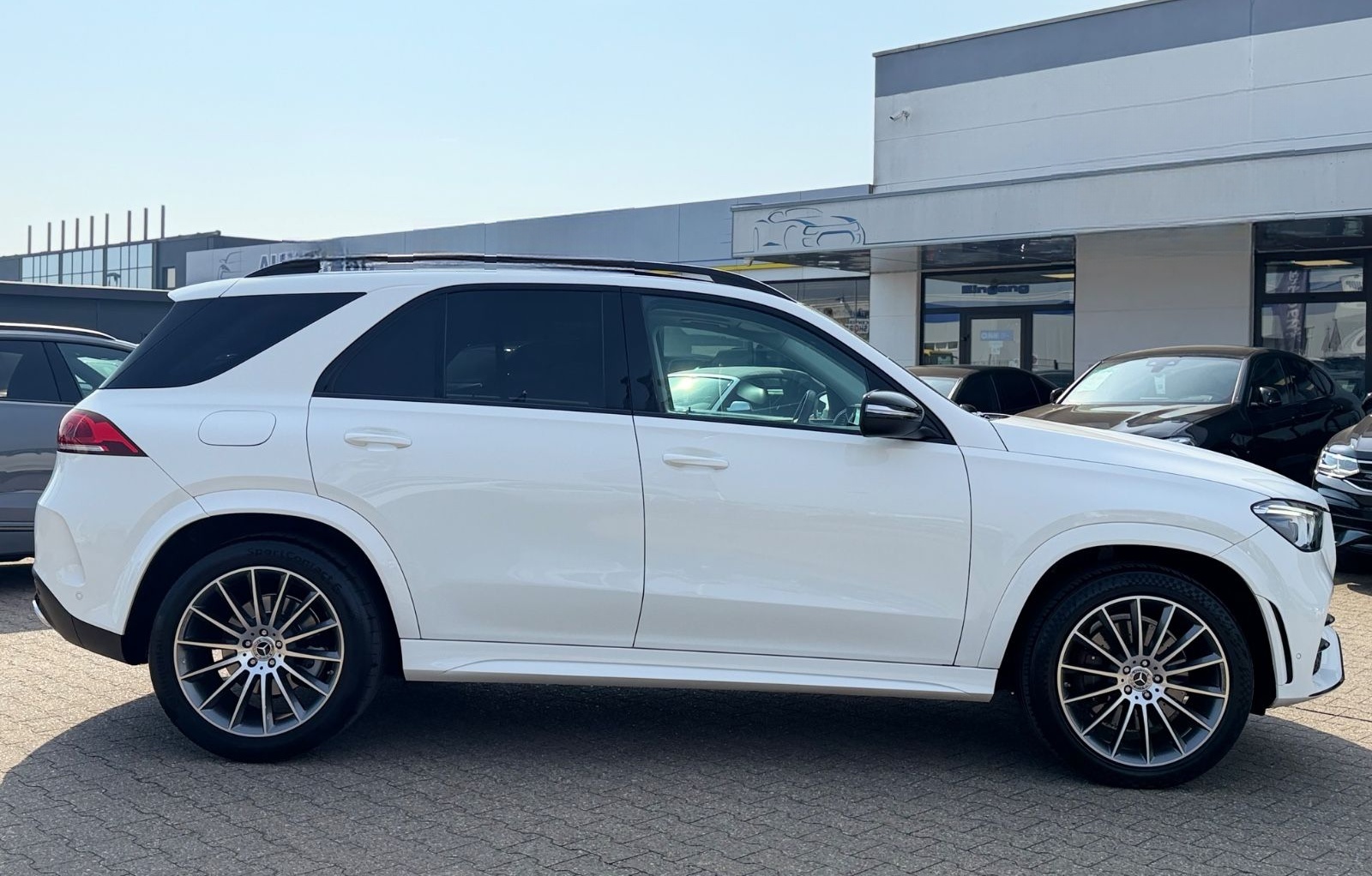 Mercedes-Benz GLE 300 d 4Matic AMG Line Night-Paket foto 4