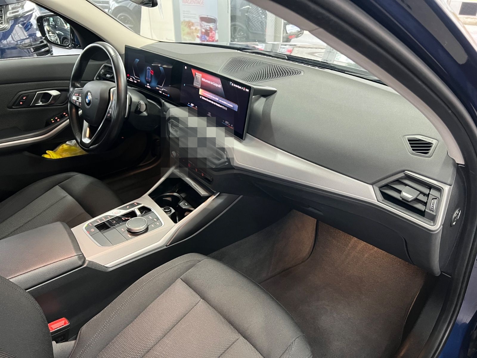 BMW 320d Touring xDrive, LED, AHK, Driving Assistant foto 18