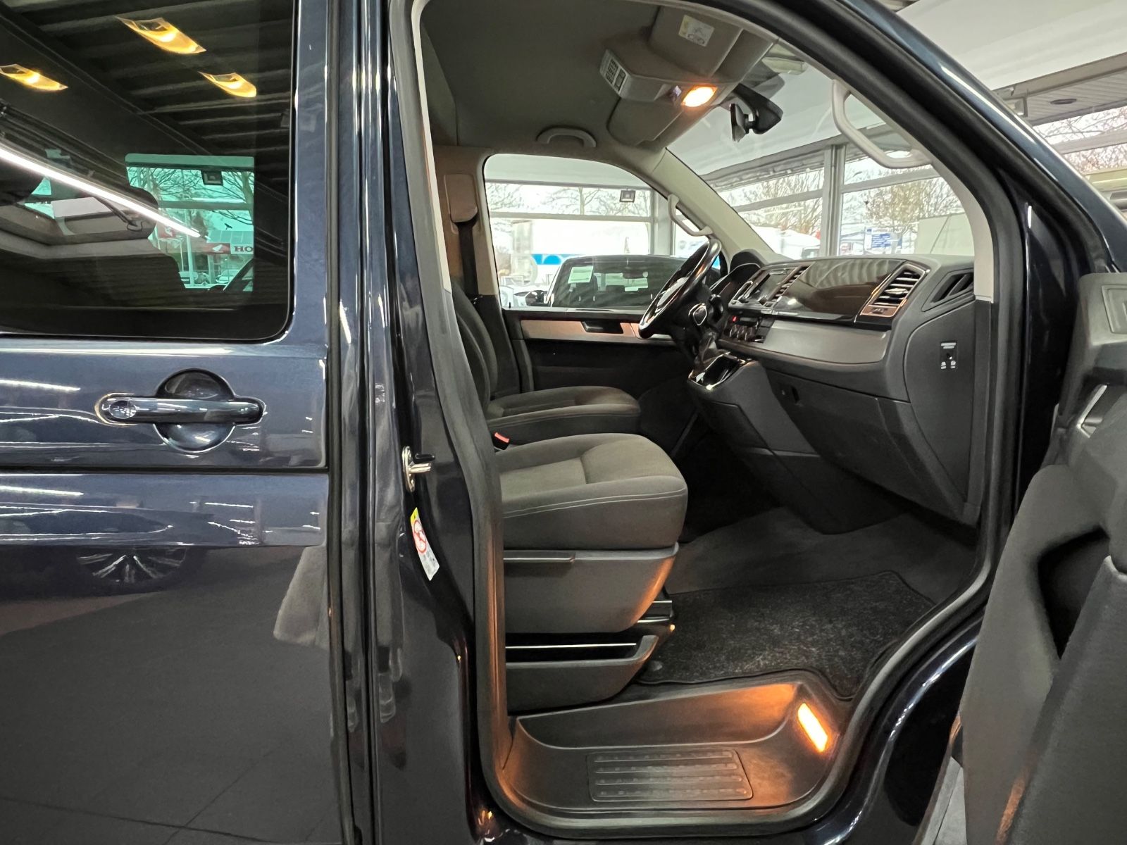 Volkswagen T6 2.0 TDI 4M Multivan Comfortline Standheizung foto 15