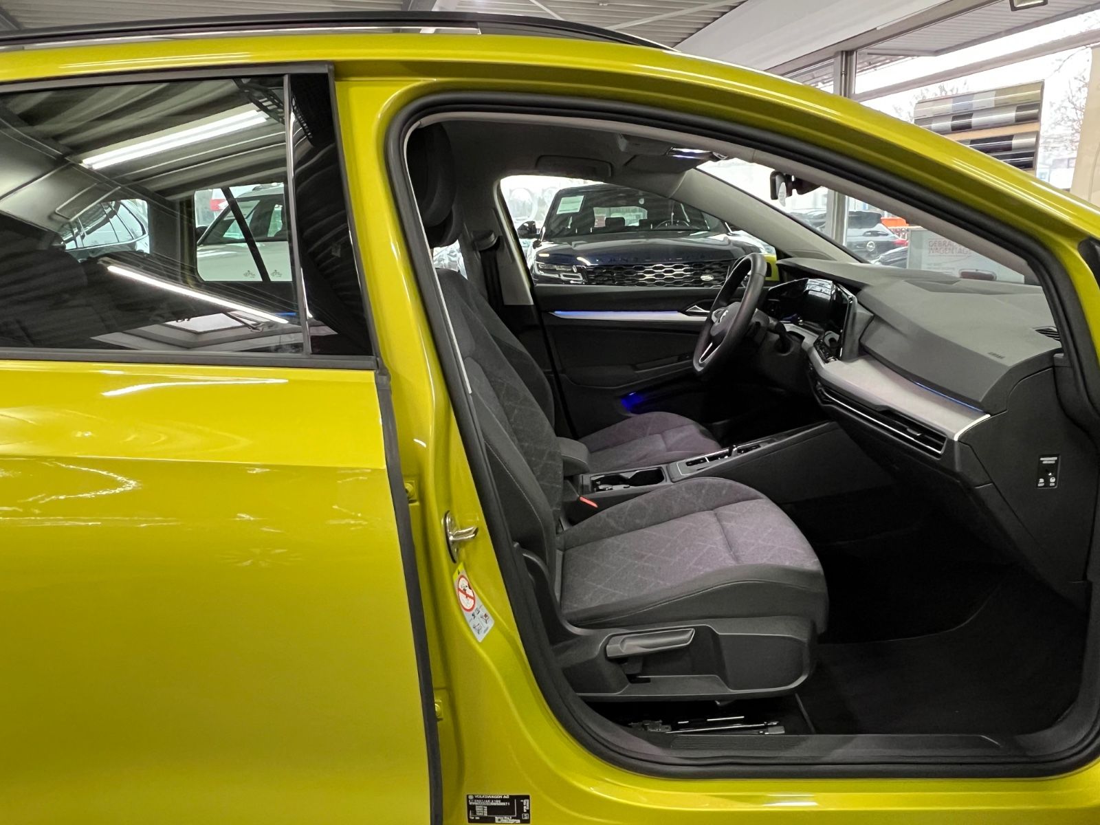 Volkswagen Golf VIII 2.0 TD Variant Life IQ+AHK+HuD+Limonen foto 15