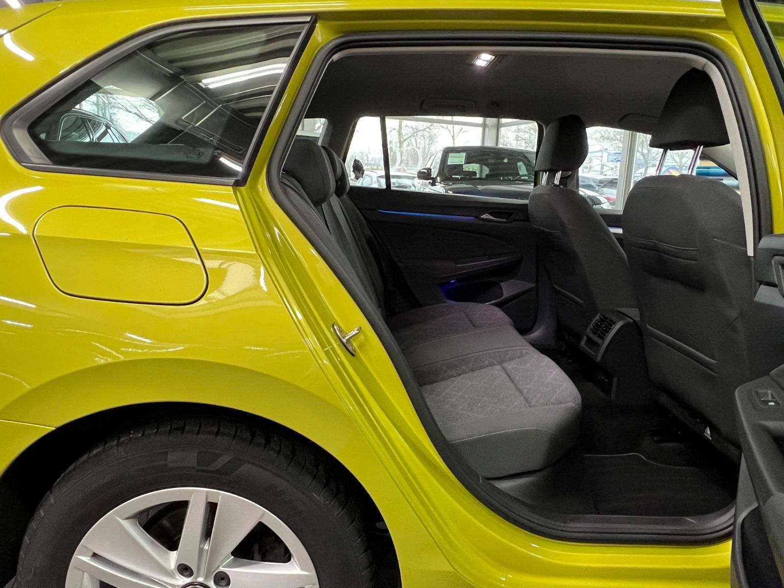 Volkswagen Golf VIII 2.0 TD Variant Life IQ+AHK+HuD+Limonen foto 18