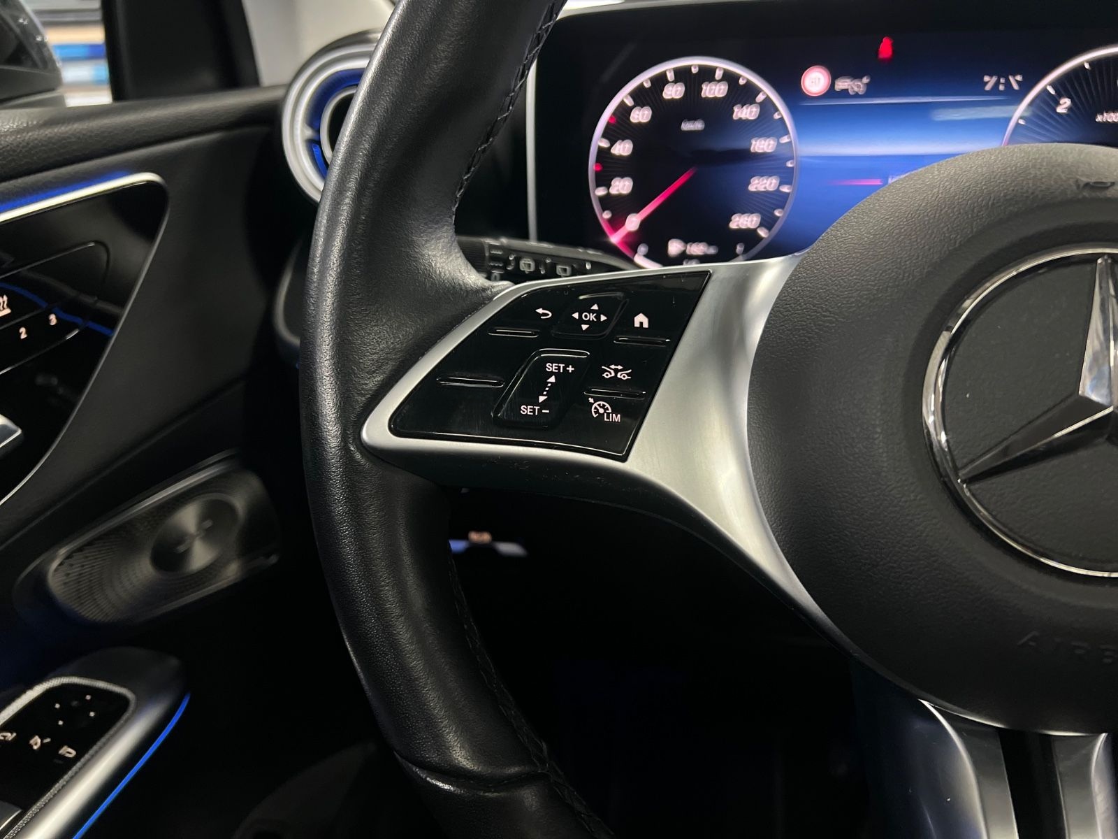 Mercedes-Benz GLC 220d 4M 2x Avantgarde Burmester+AHK+Pano+DIS foto 22