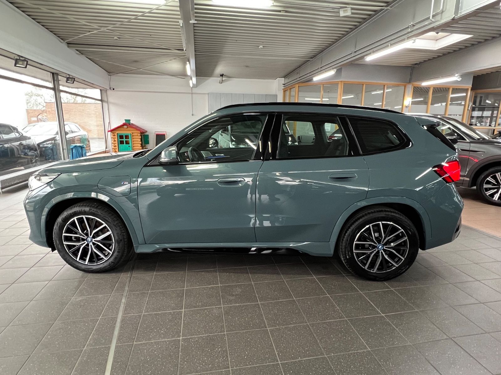 BMW X1 25 e xD M Sport Harman Kardon+DAP+HuD+Park 3D foto 9