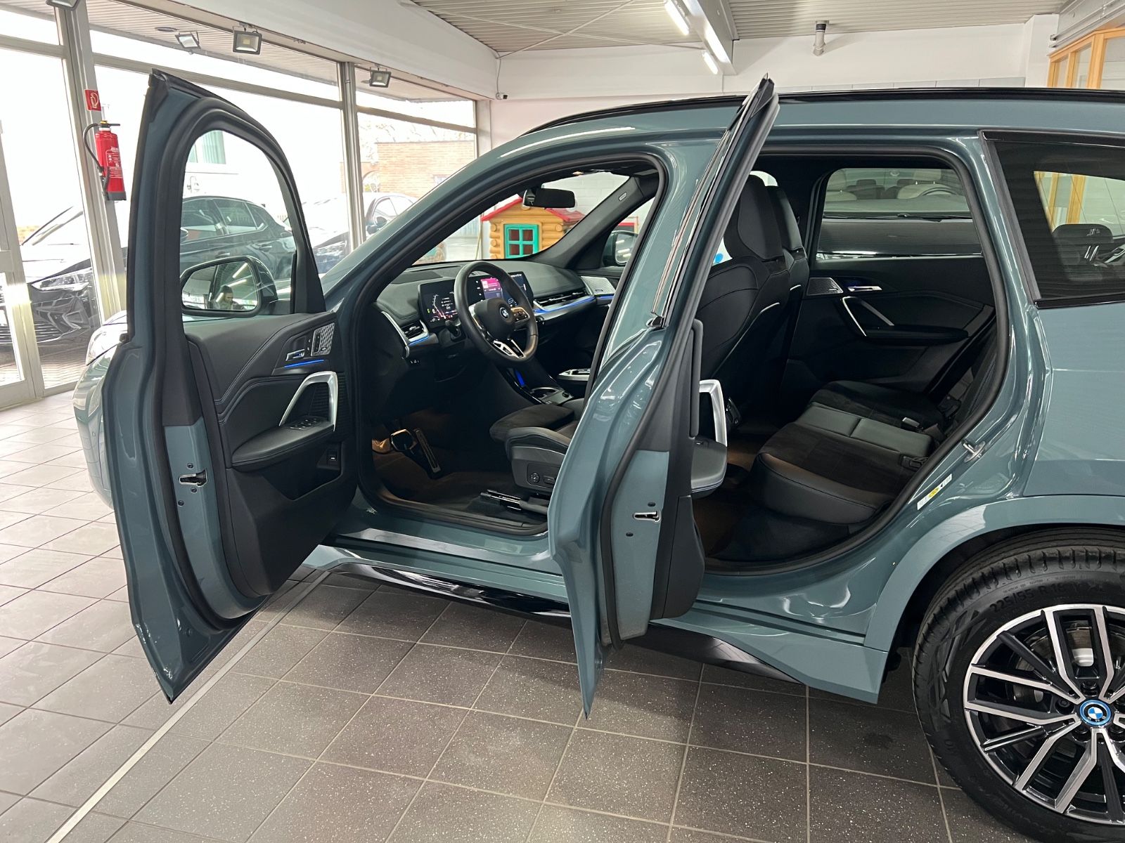 BMW X1 25 e xD M Sport Harman Kardon+DAP+HuD+Park 3D foto 10