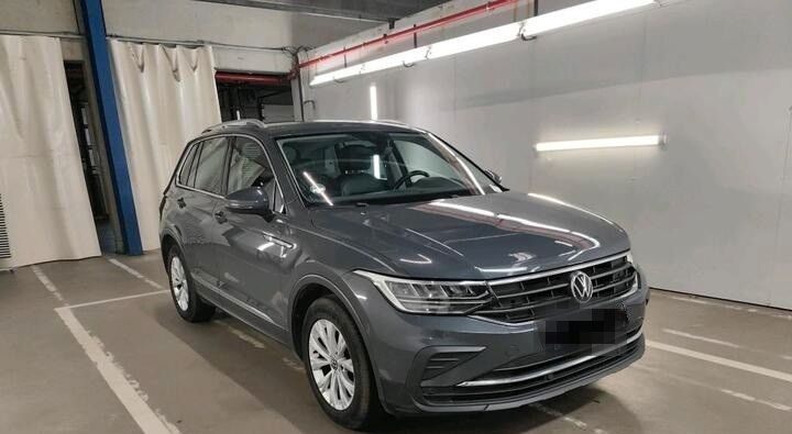 Volkswagen Tiguan 1.5 TSI DSG Life 110kW,LEDER Virtual. foto 3