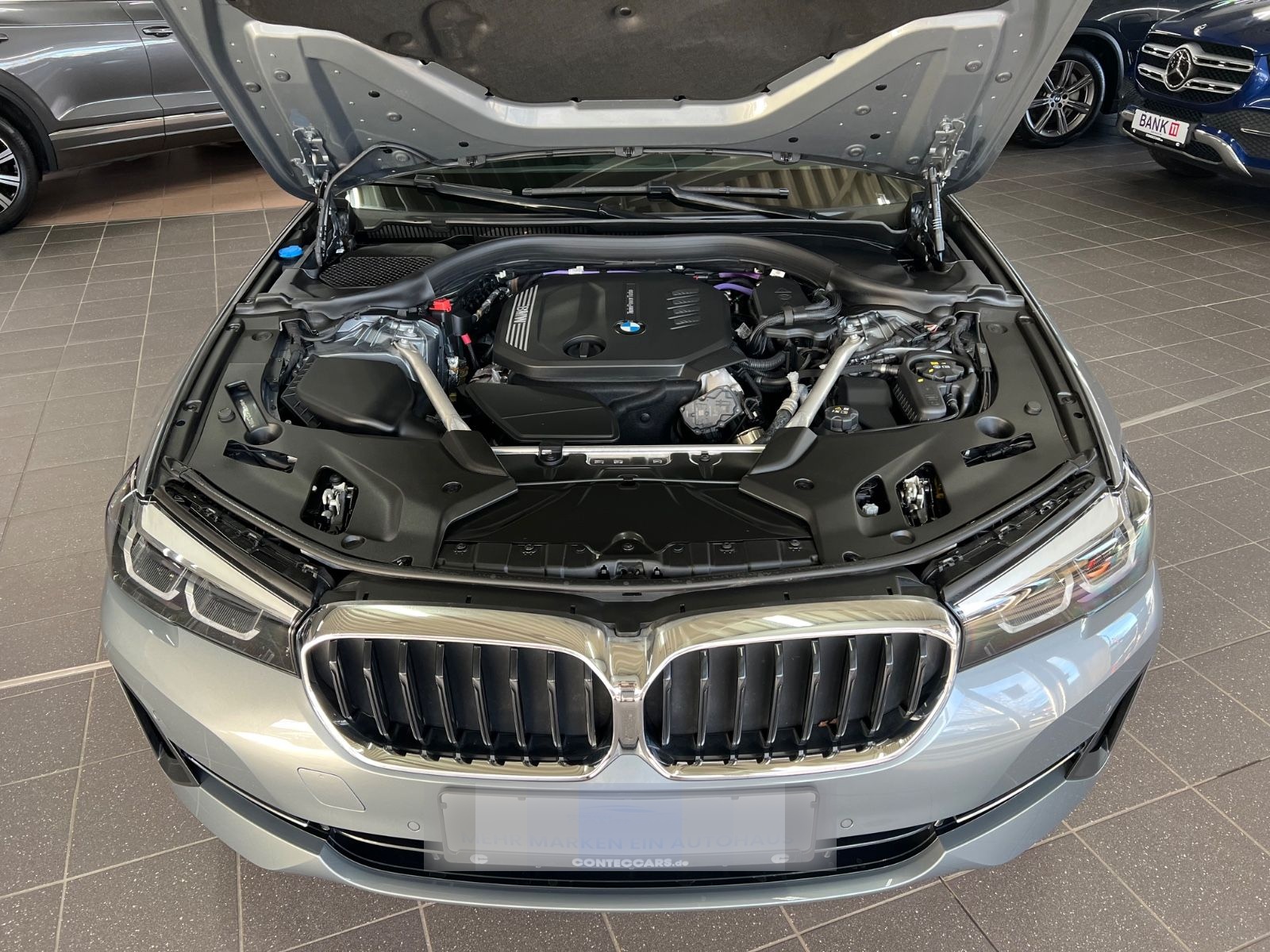 BMW 520d Touring xDrive | Standheizung I Park foto 4