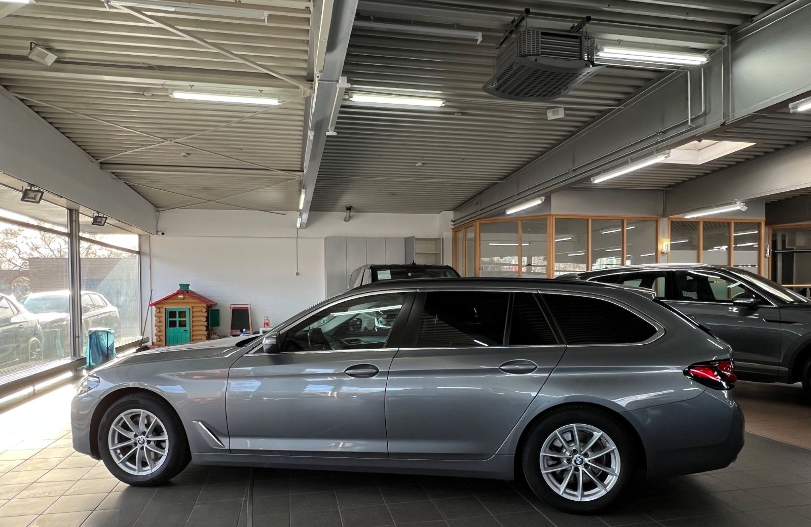 BMW 520d Touring xDrive | Standheizung I Park foto 6