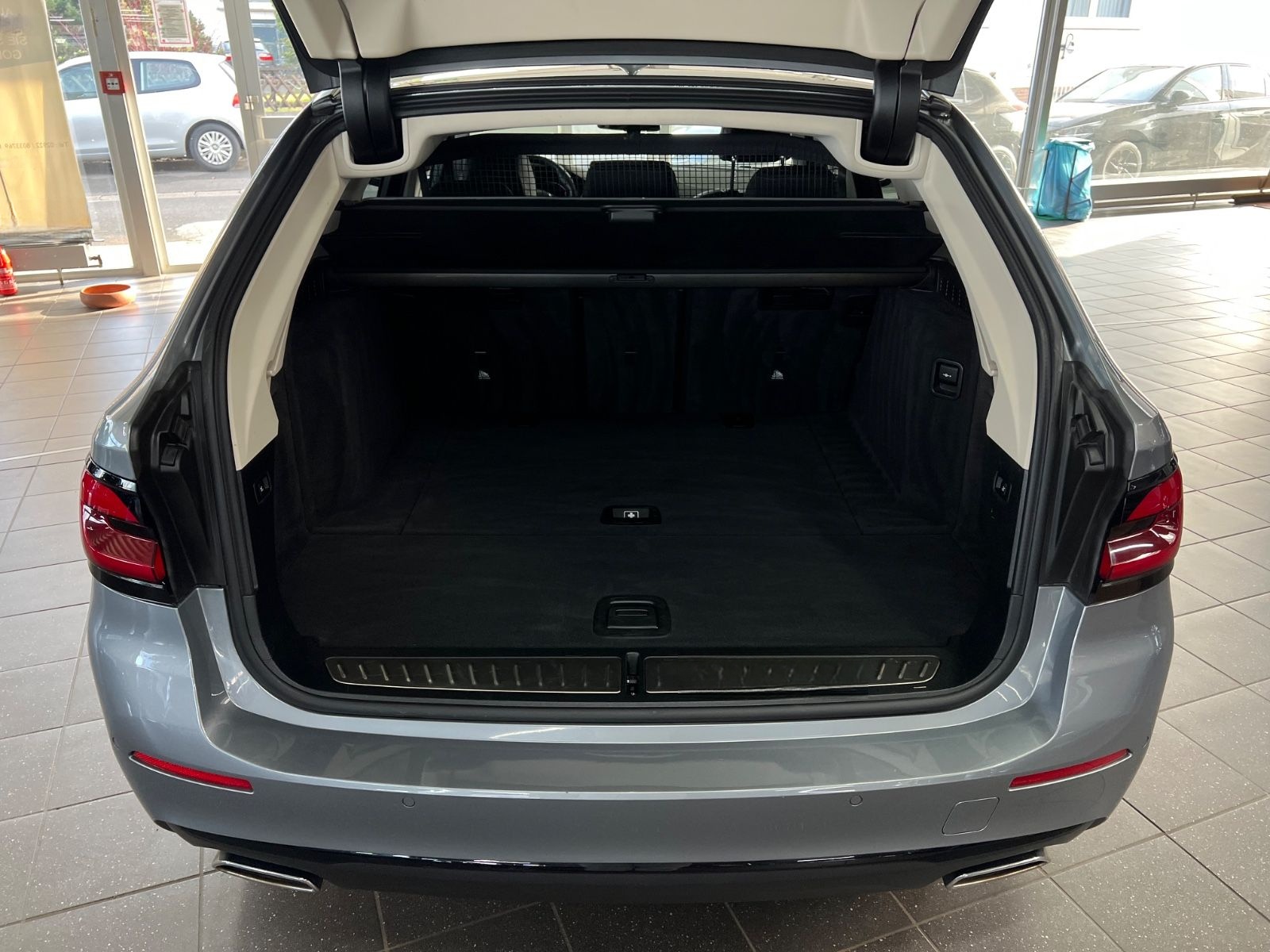 BMW 520d Touring xDrive | Standheizung I Park foto 9