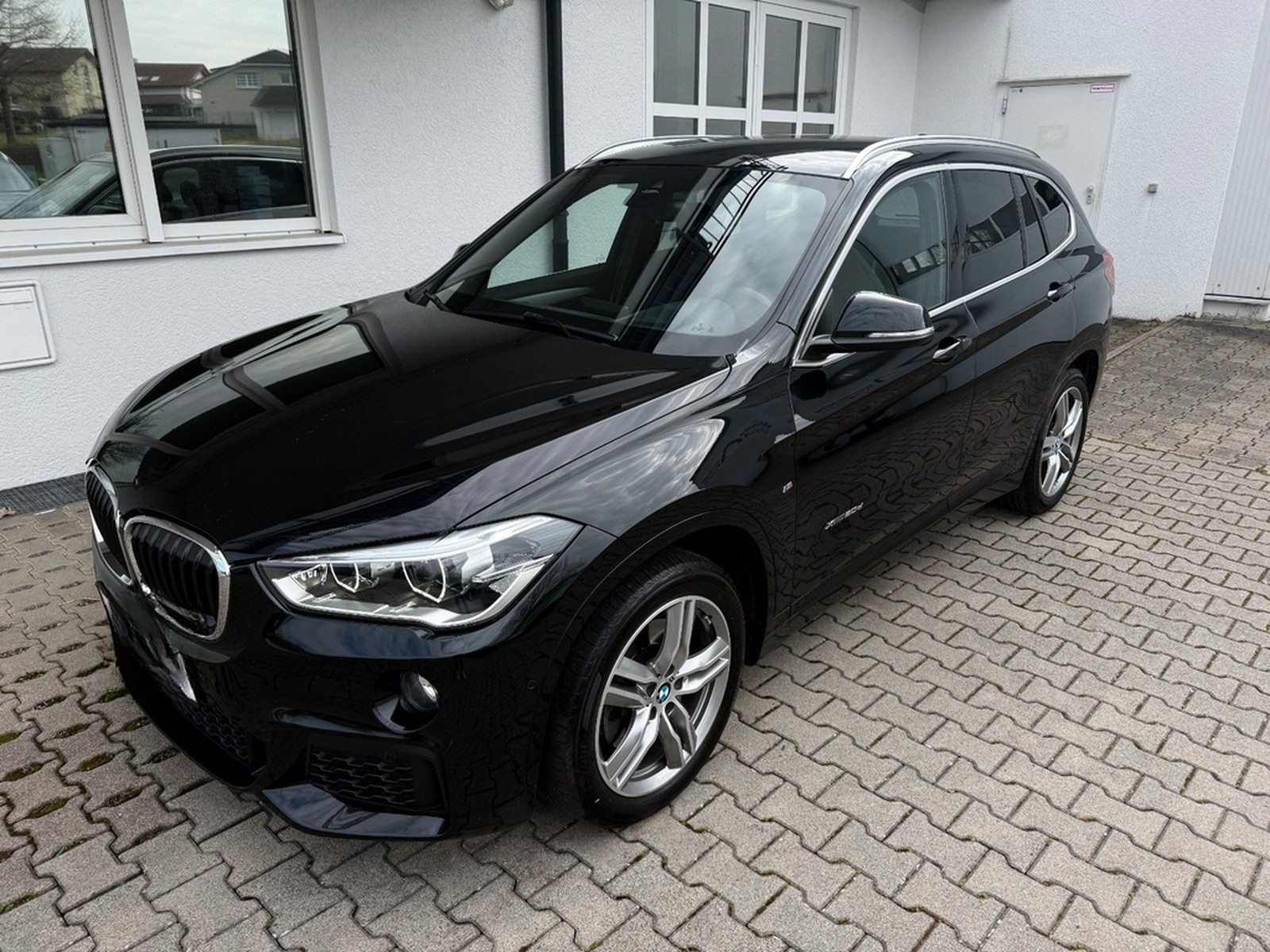 BMW X1 xDrive20d M Sport Leder eSitze AHK HUD DAssis foto 3
