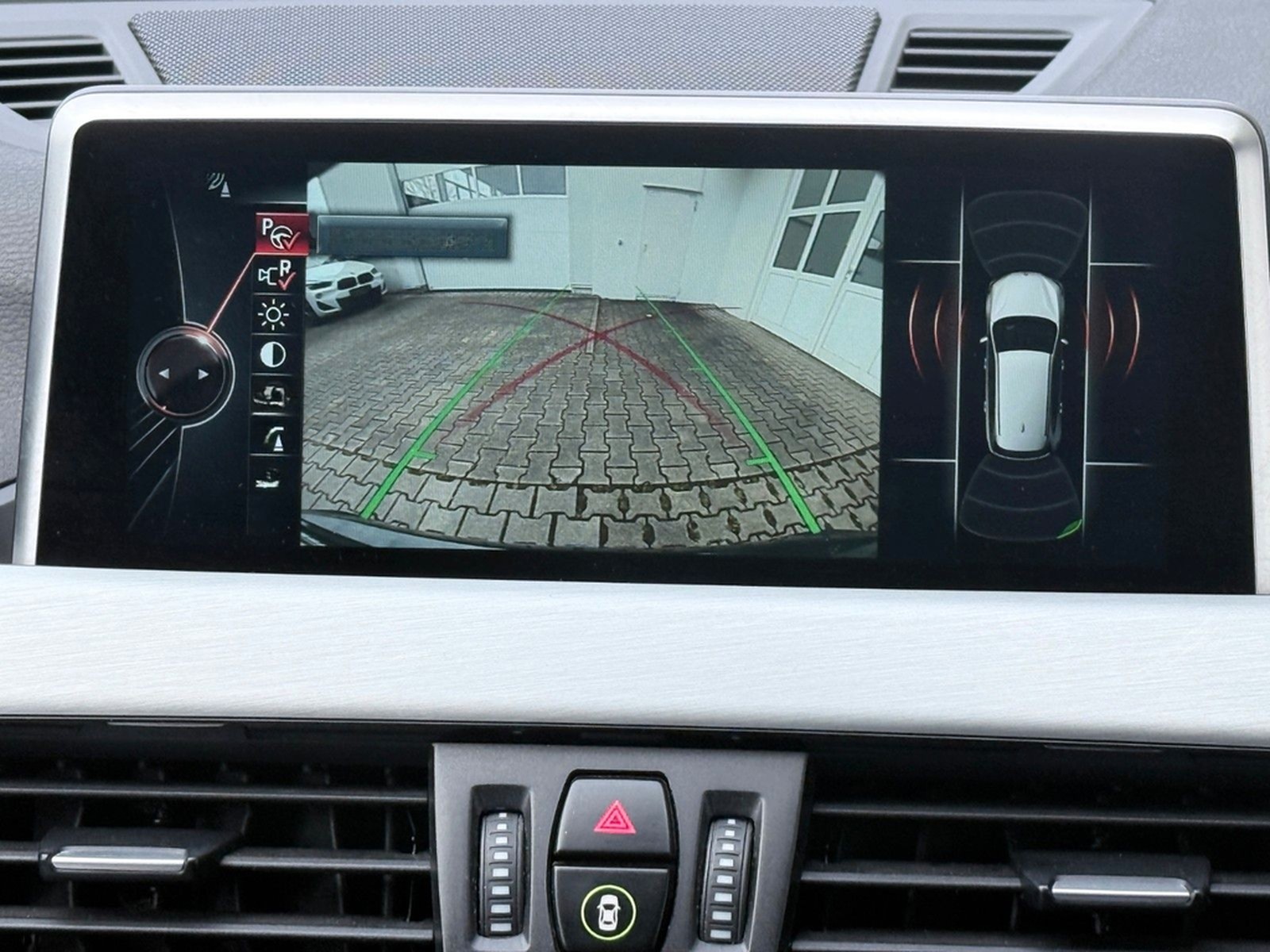 BMW X1 xDrive20d M Sport Leder eSitze AHK HUD DAssis foto 25
