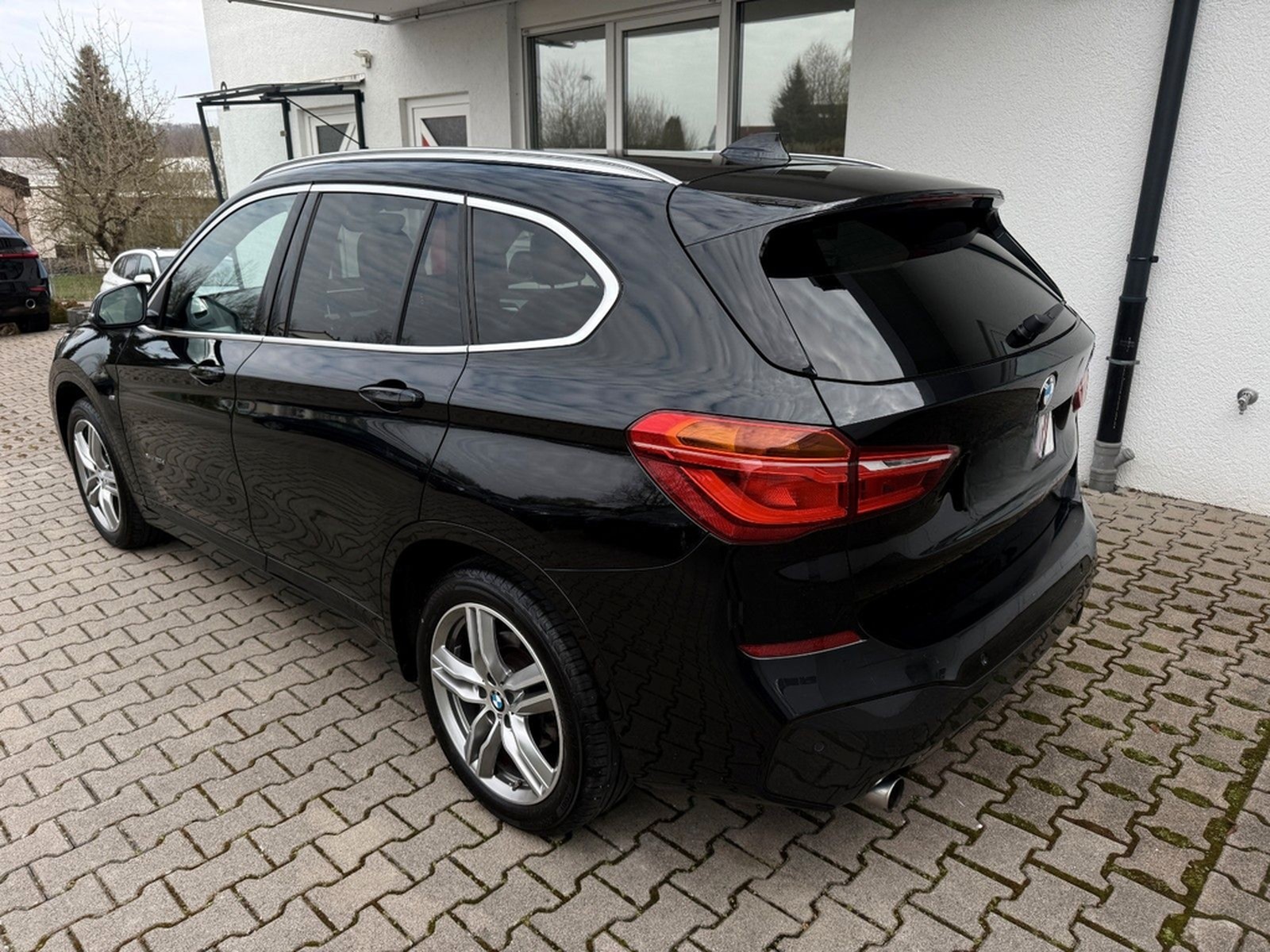 BMW X1 xDrive20d M Sport Leder eSitze AHK HUD DAssis foto 5