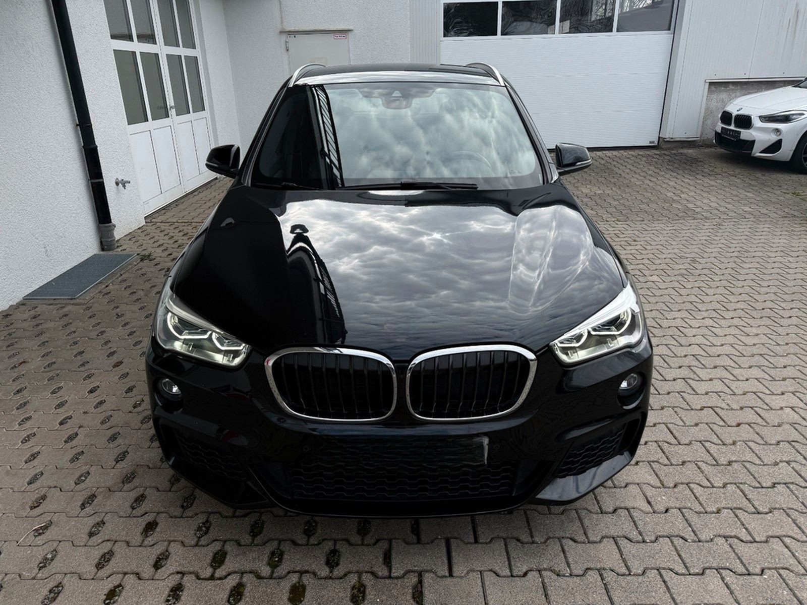 BMW X1 xDrive20d M Sport Leder eSitze AHK HUD DAssis foto 9