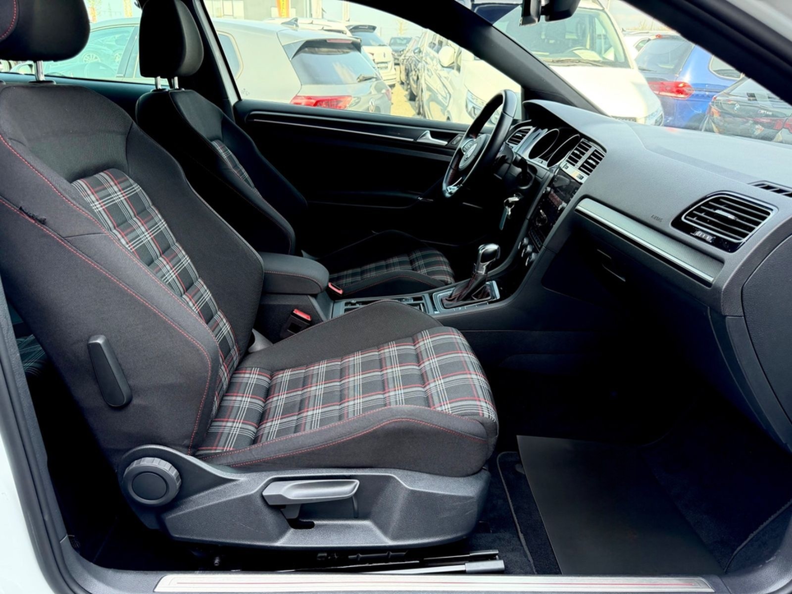 Volkswagen Golf 7 GTI 2.0 TSI DSG // GARANTIE // foto 12