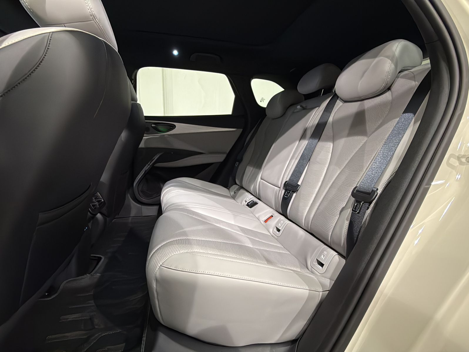 BYD Seal 6 1.5 PHEV DM-i Comfort PANO | 360° | ACC foto 6