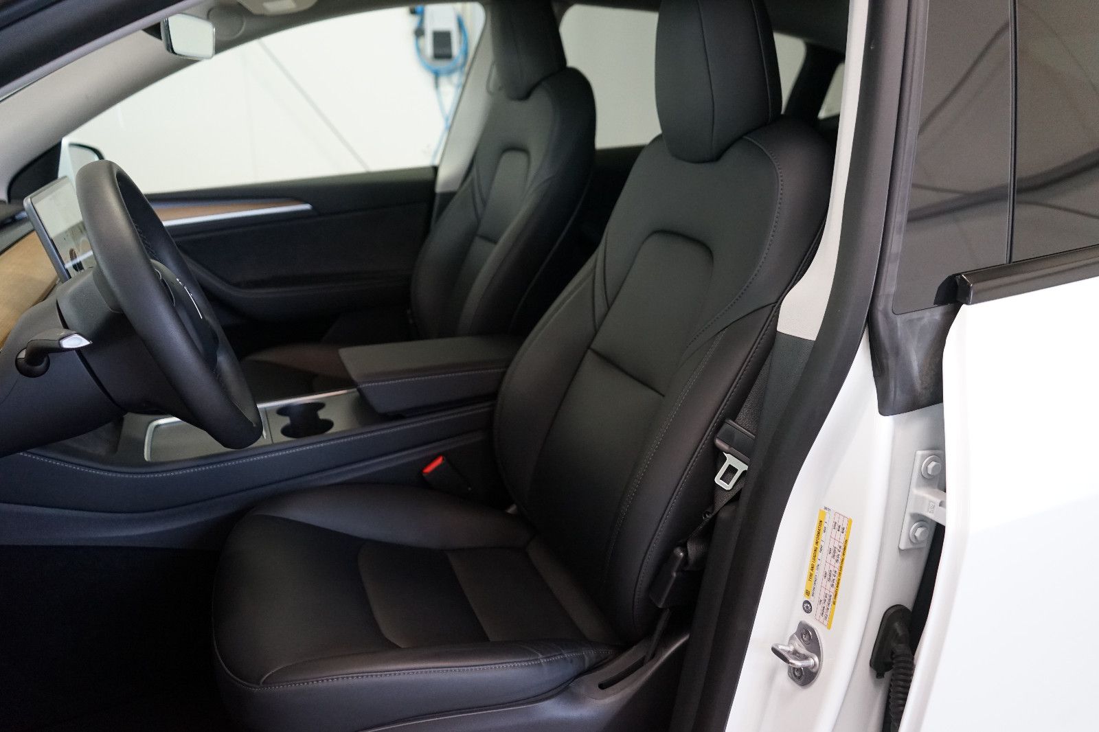 Tesla Model Y Long Range Dual AWD 1.Hd+Autopilot+VAT foto 11