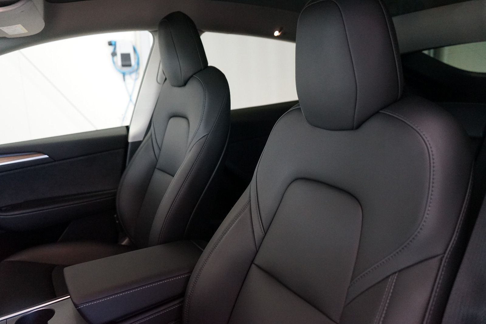 Tesla Model Y Long Range Dual AWD 1.Hd+Autopilot+VAT foto 12