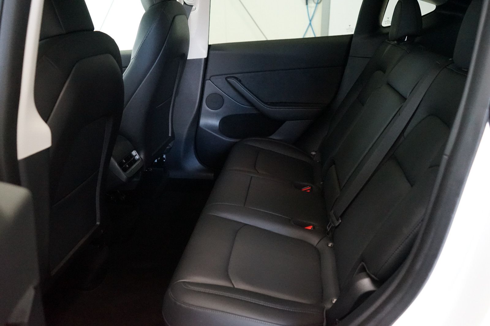 Tesla Model Y Long Range Dual AWD 1.Hd+Autopilot+VAT foto 17