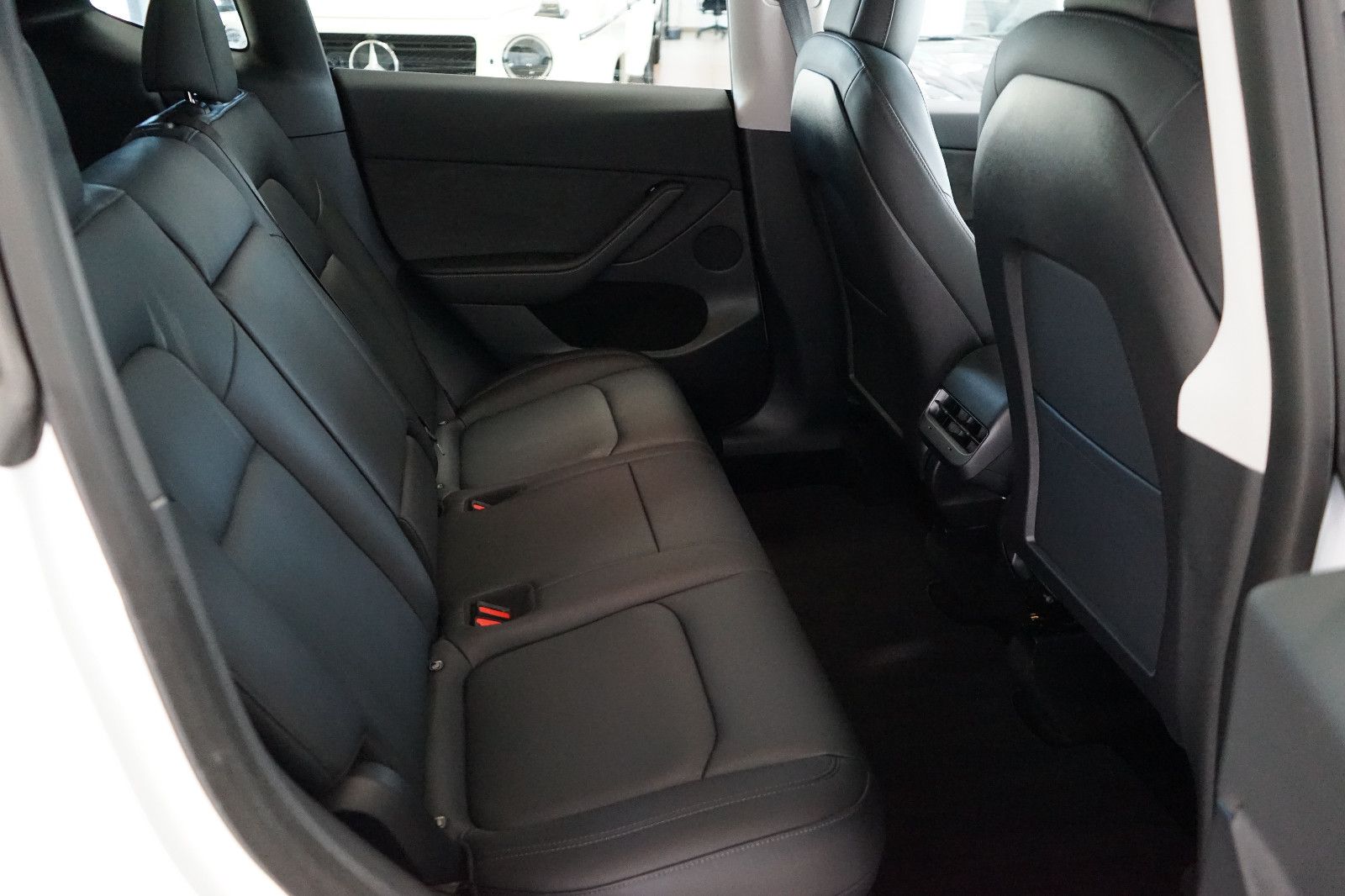 Tesla Model Y Long Range Dual AWD 1.Hd+Autopilot+VAT foto 19